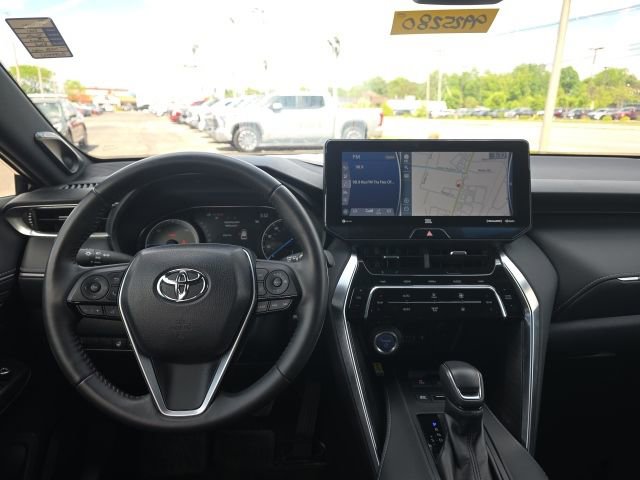 Certified 2021 Toyota Venza XLE w/ Softex Package image 11