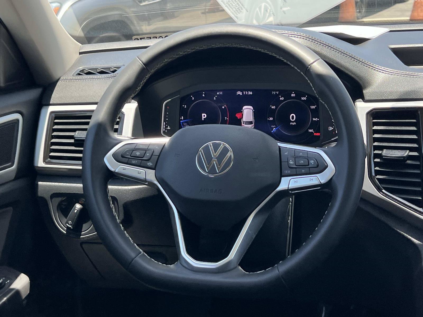 Certified 2023 Volkswagen Atlas SE w/ Panoramic Sunroof Package FWD image 8