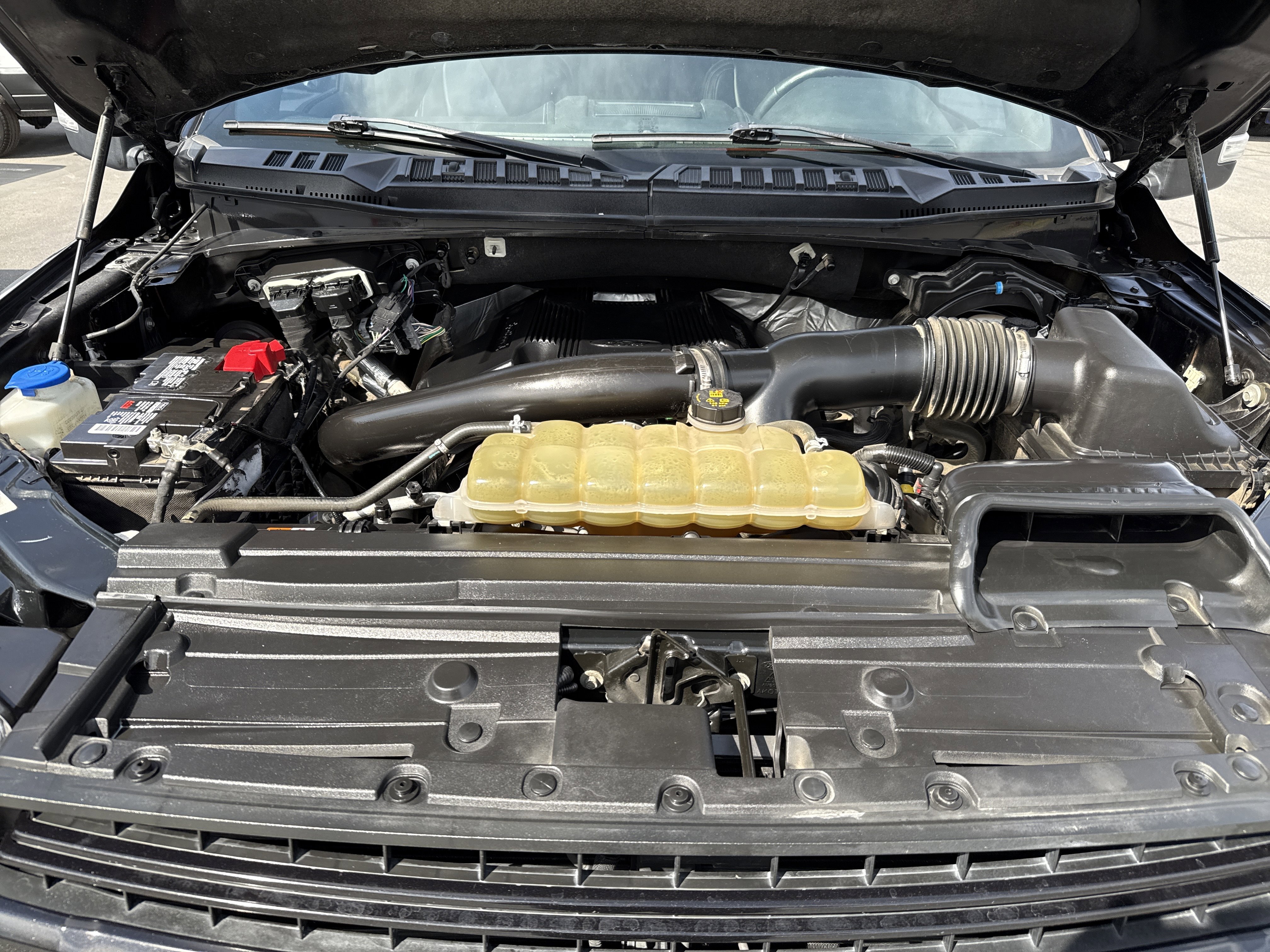 Used 2019 Ford F150 Lariat w/ Equipment Group 502A Luxury image 31