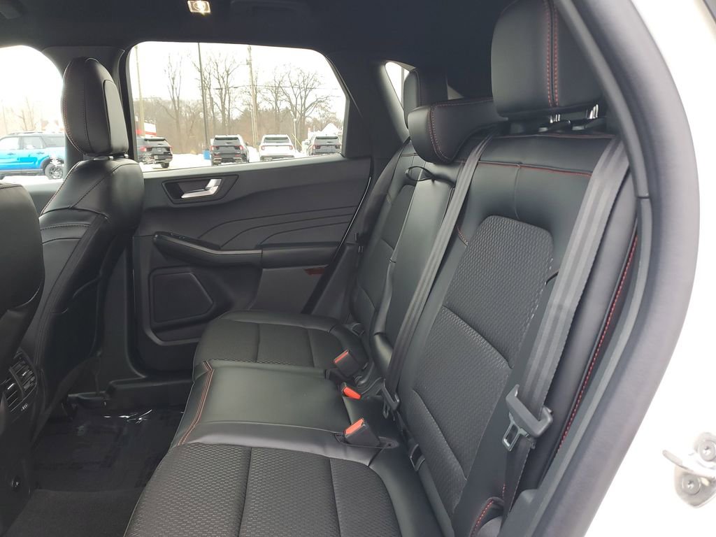 New 2026 Ford Escape ST-Line w/ Tech Pack #1 AWD/4WD image 10
