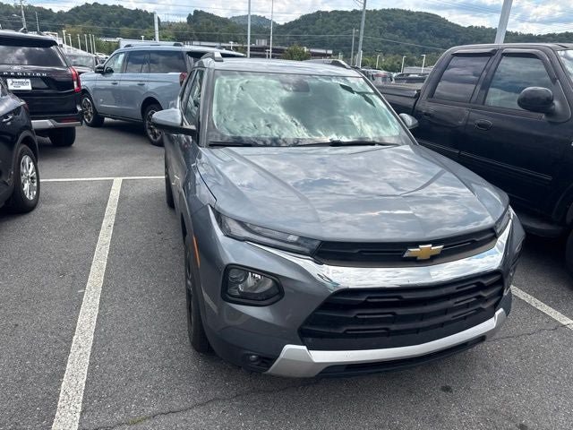 Used 2022 Chevrolet TrailBlazer LT w/ Convenience Package FWD image 6