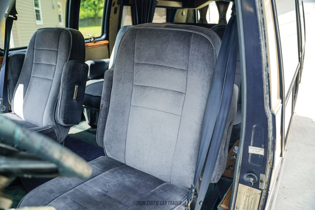 Used 1988 Chevrolet G20 RWD image 43
