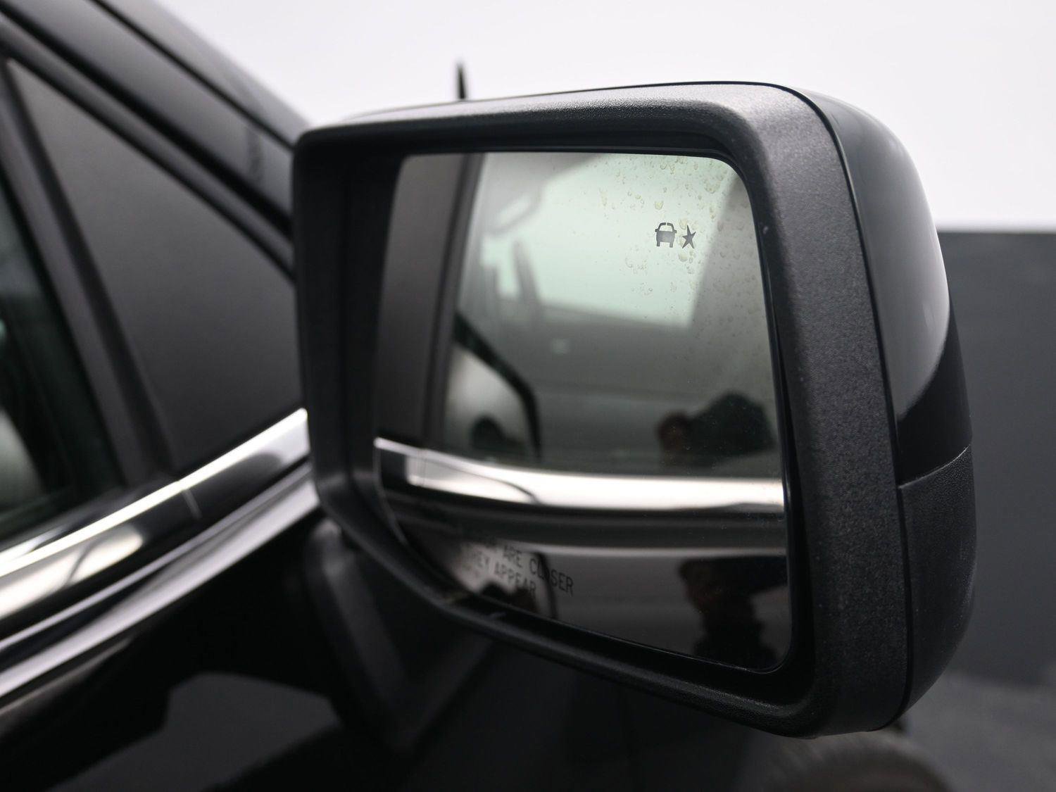 Used 2021 Chevrolet Silverado 1500 High Country image 9
