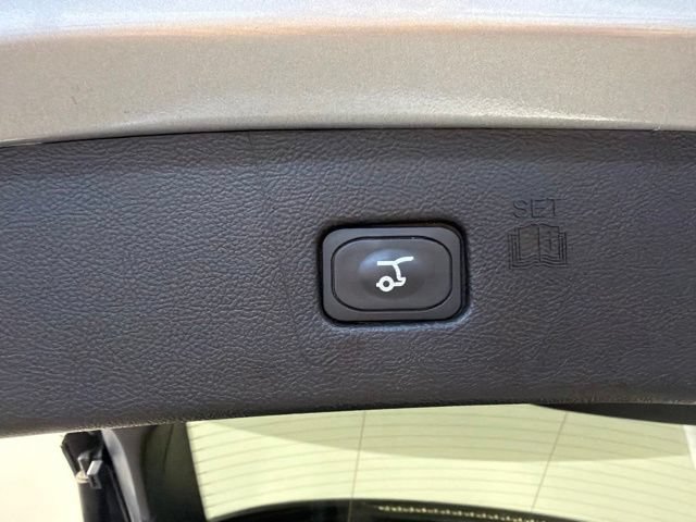 Used 2024 Ford Edge ST-Line AWD/4WD image 11