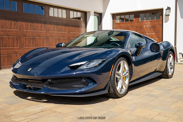 Used 2025 Ferrari 296 GTS RWD image 16