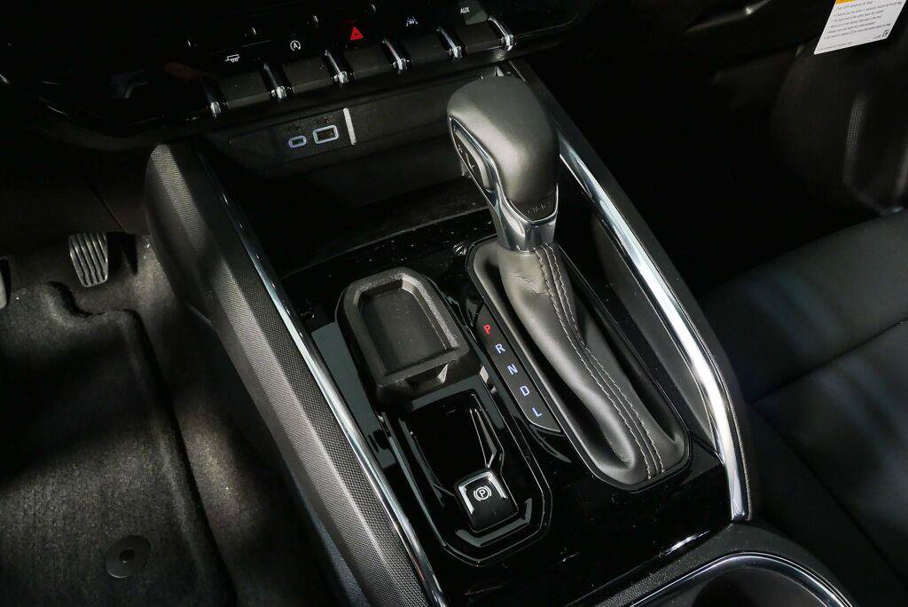 New 2026 GMC Canyon Elevation w/ Convenience Package RWD image 23