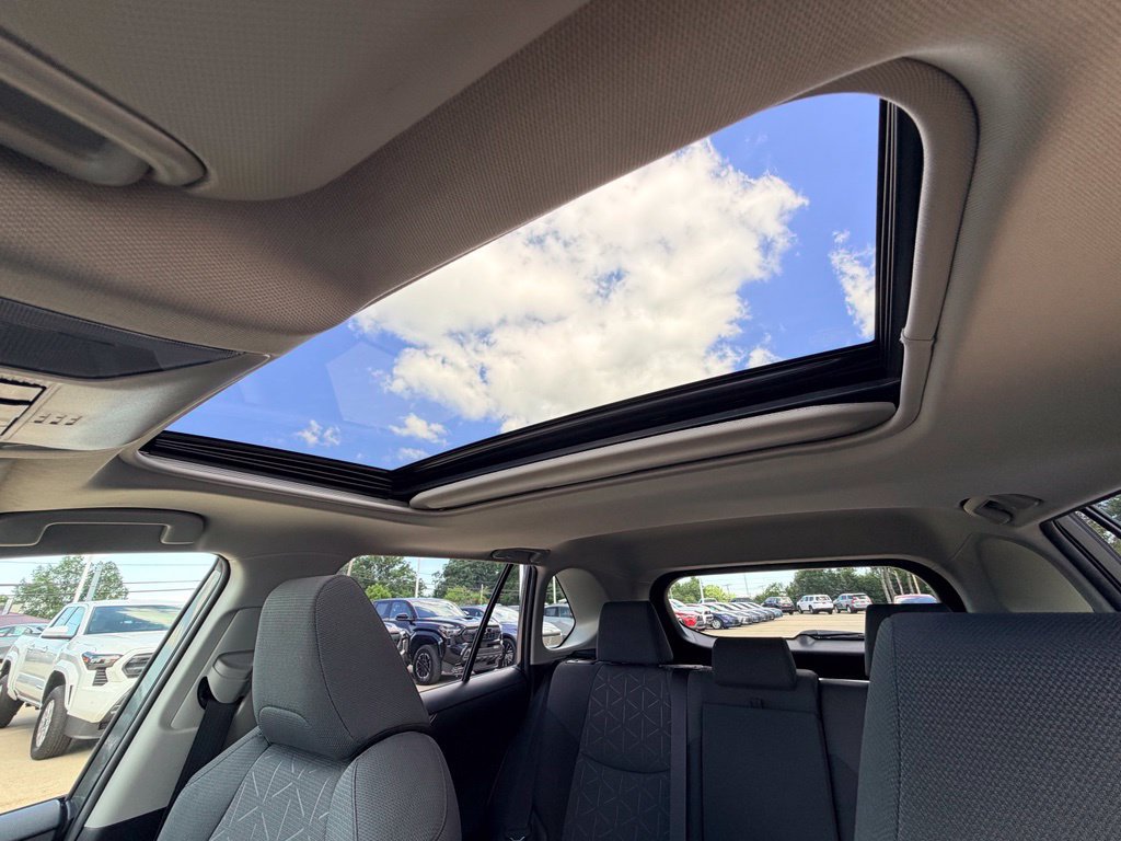 Used 2019 Toyota RAV4 XLE w/ Convenience Package AWD/4WD image 21