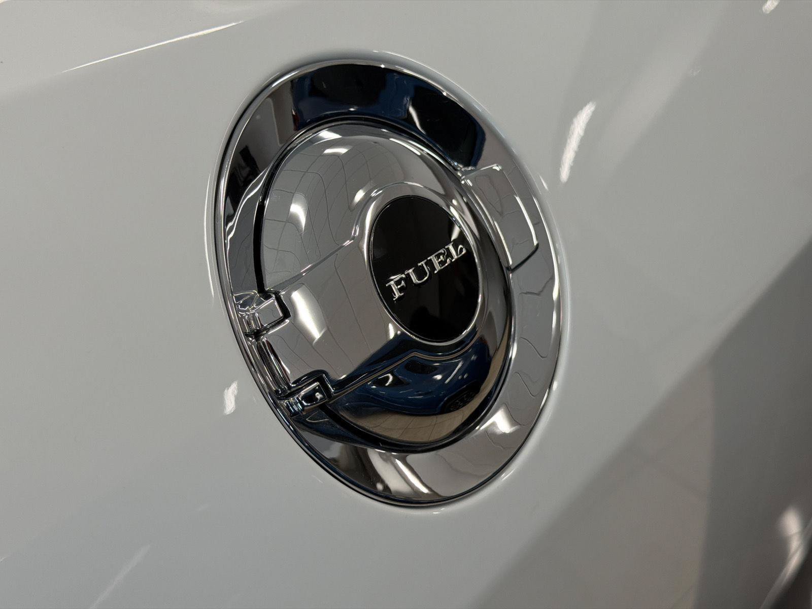 Used 2014 Dodge Challenger R/T Plus RWD image 23