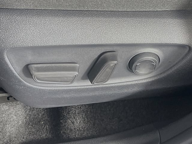 Used 2025 Toyota RAV4 XLE w/ Convenience Package FWD image 13