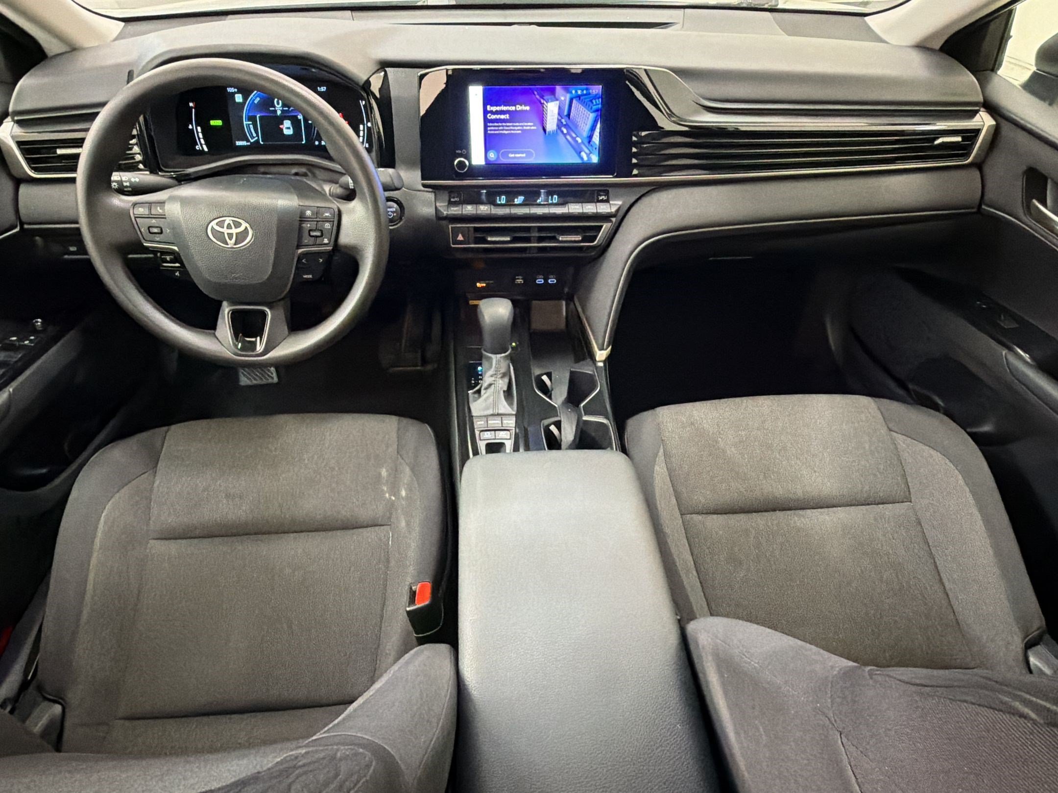 Used 2025 Toyota Camry LE FWD image 14