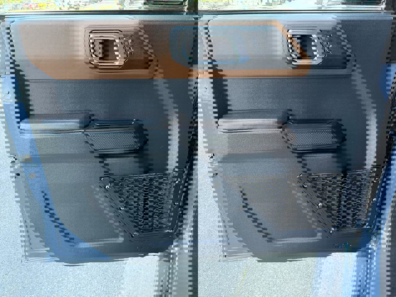 Used 2024 Ford Bronco Outer Banks image 13