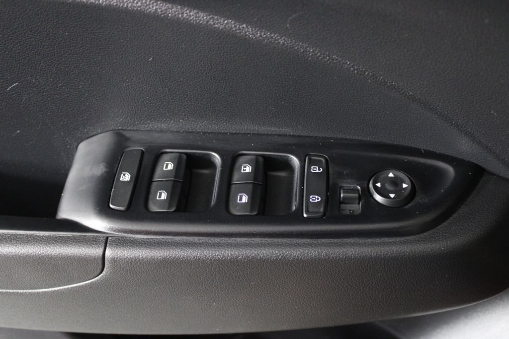 Certified 2022 Hyundai Venue SE FWD image 22
