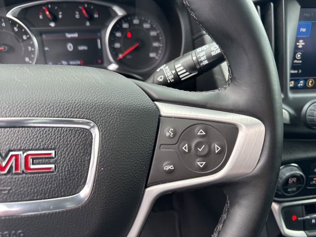 Used 2024 GMC Terrain SLT AWD/4WD image 15
