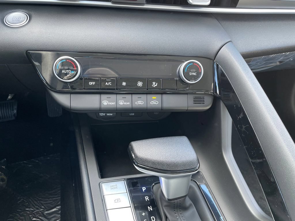 New 2026 Hyundai Elantra Hybrid FWD image 12