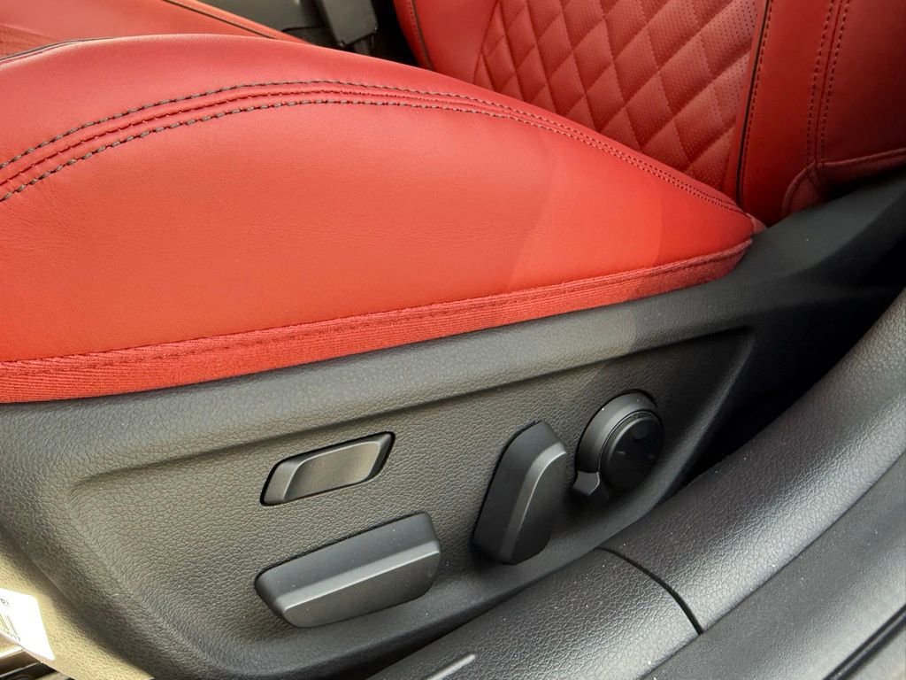 Certified 2025 Genesis G70 3.3T Advanced w/ Sport Prestige Package image 11