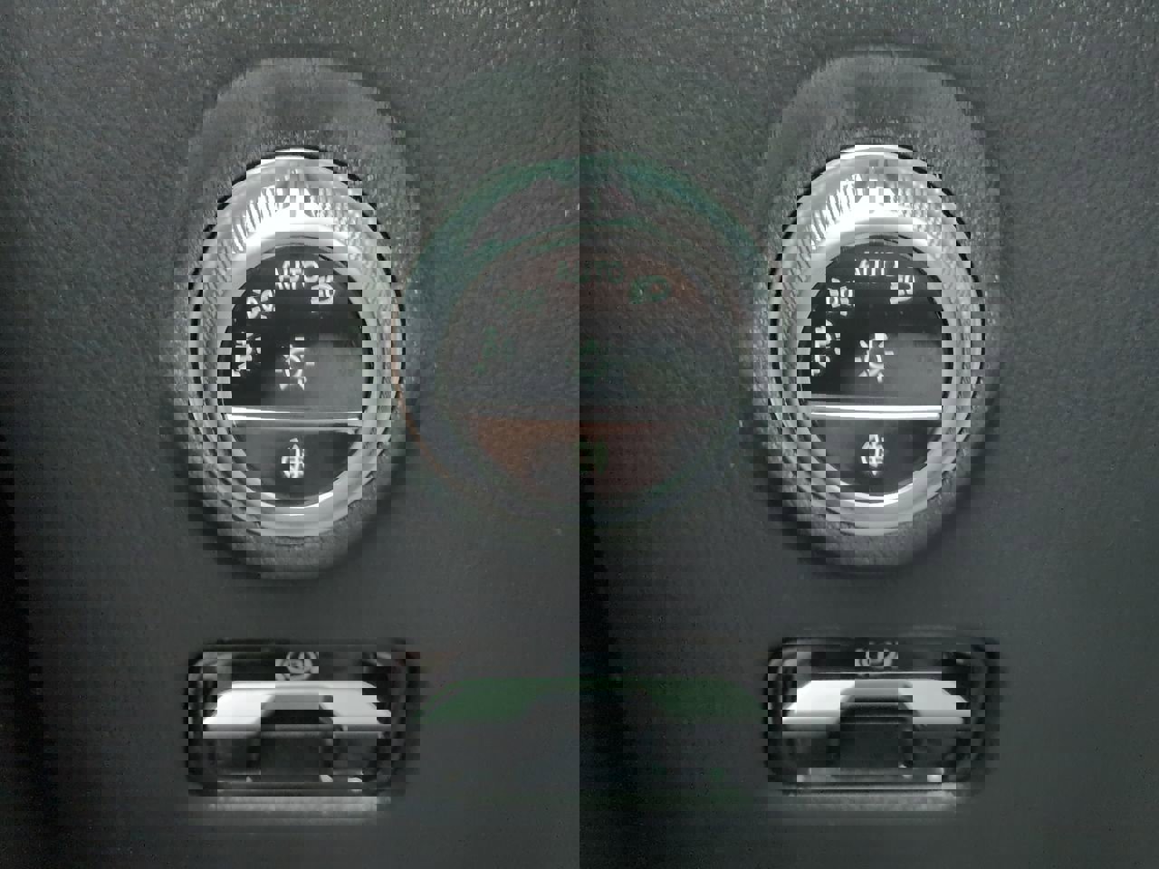 Used 2023 Mercedes-Benz C 300 Sedan image 23