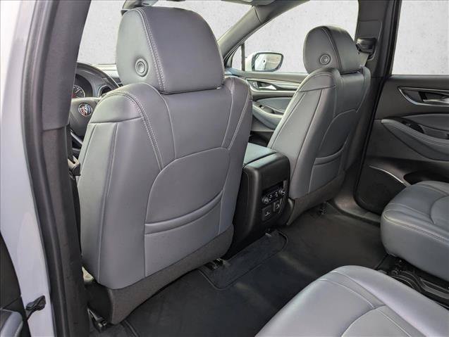Used 2022 Buick Enclave Premium AWD/4WD image 24