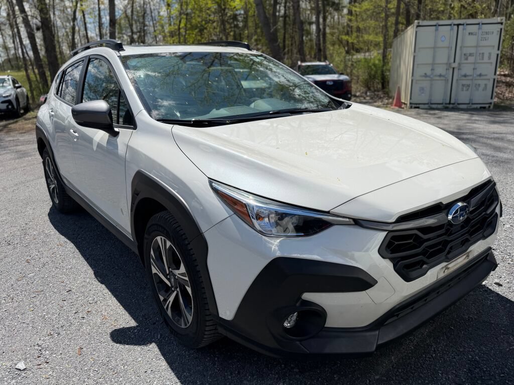 Used 2024 Subaru Crosstrek 2.0i Premium AWD/4WD image 2