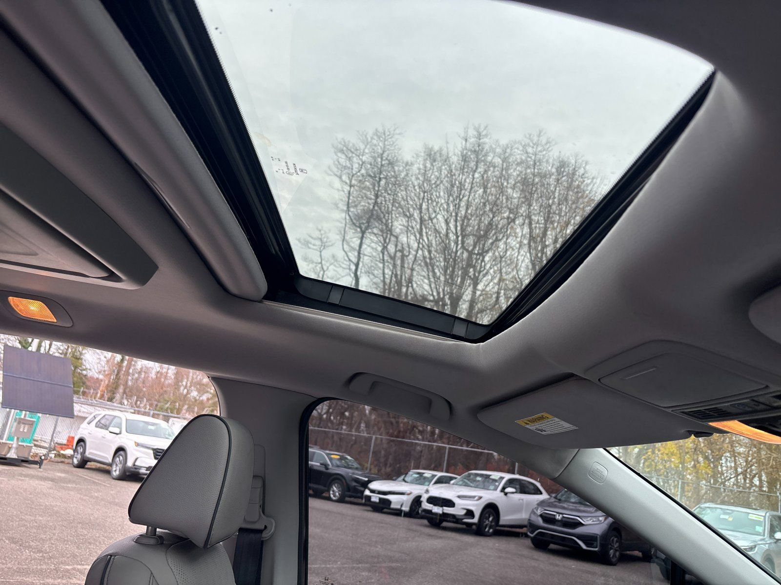 Used 2022 Honda Odyssey Elite image 19