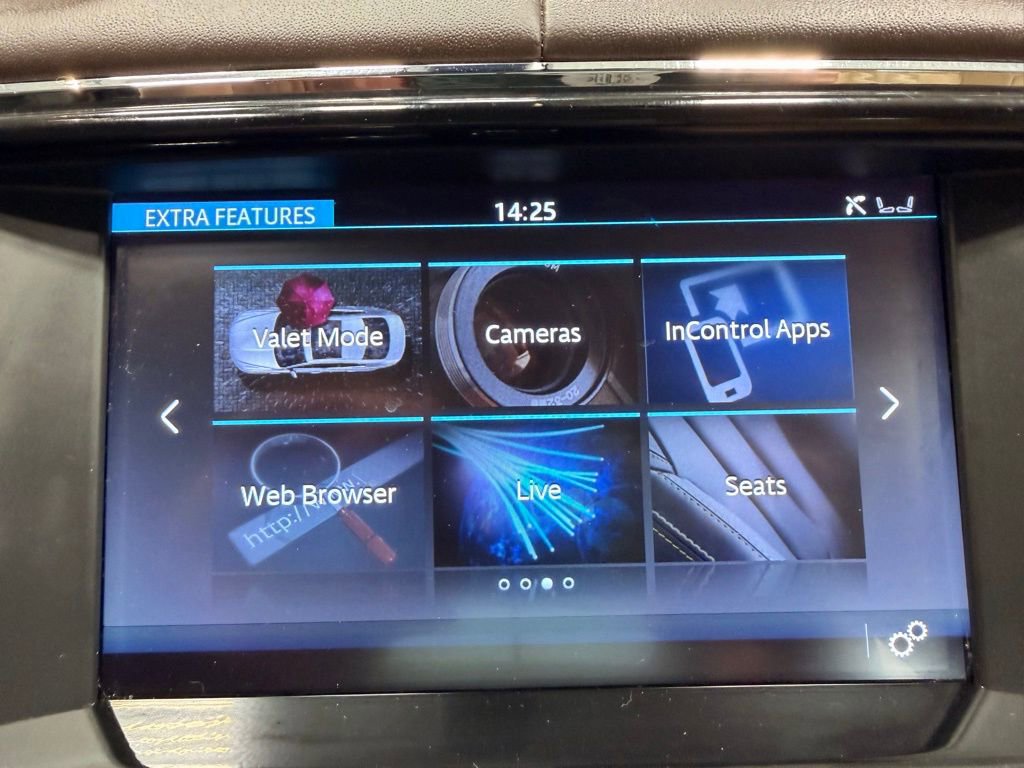 Used 2017 Jaguar XJ L Portfolio image 35