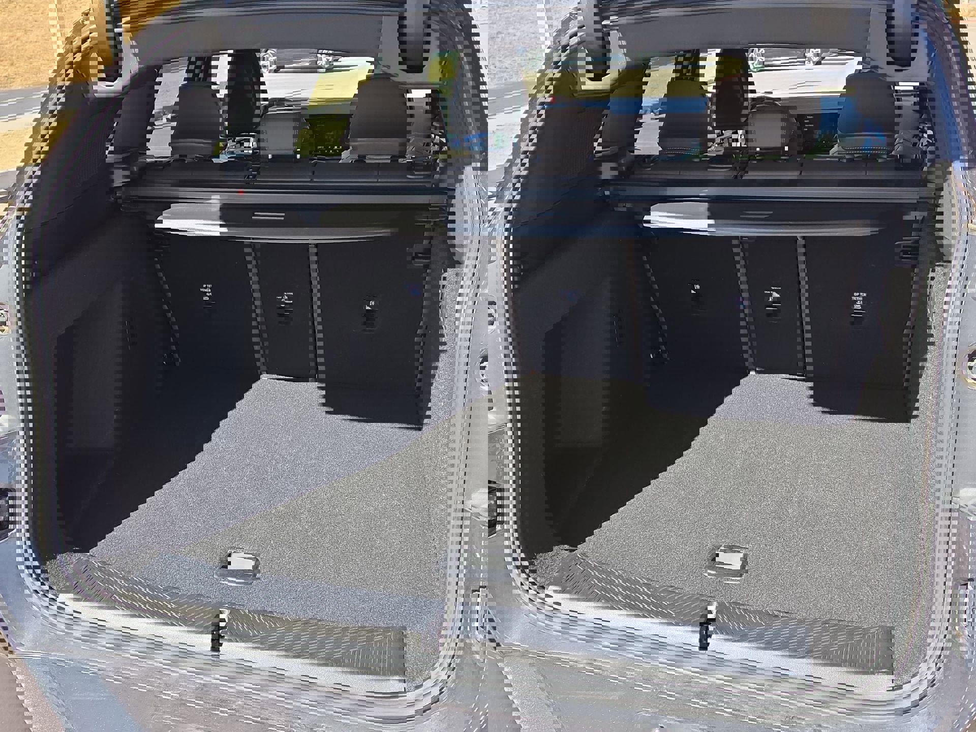 Used 2025 BMW X3 M50 image 12