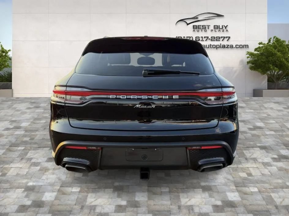 Used 2023 Porsche Macan AWD/4WD image 6