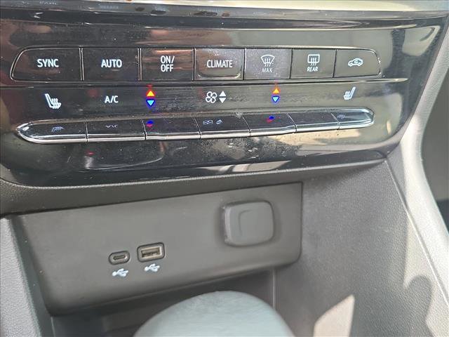 Used 2024 Buick Encore GX Avenir w/ Avenir Technology Package image 13