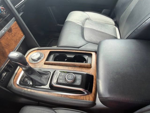 Used 2022 Nissan Armada SL AWD/4WD image 36