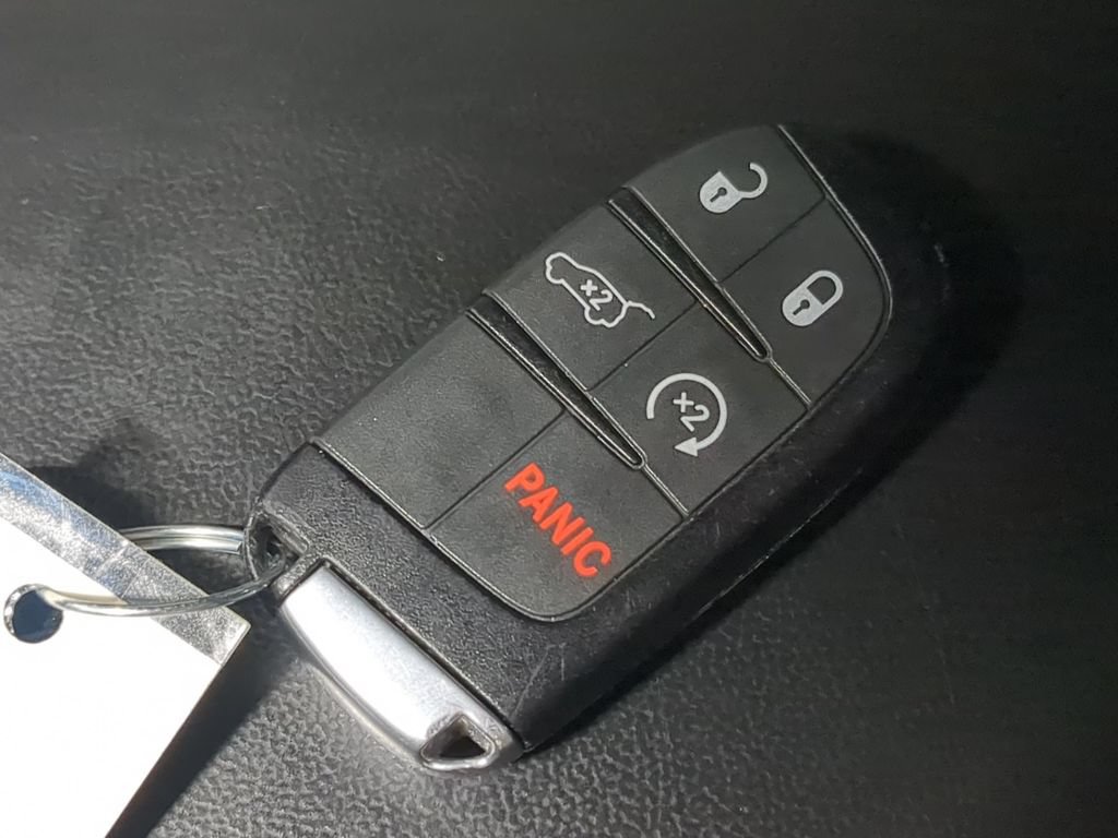 Used 2018 Jeep Grand Cherokee Trailhawk w/ Trailhawk Luxury Group AWD/4WD image 41