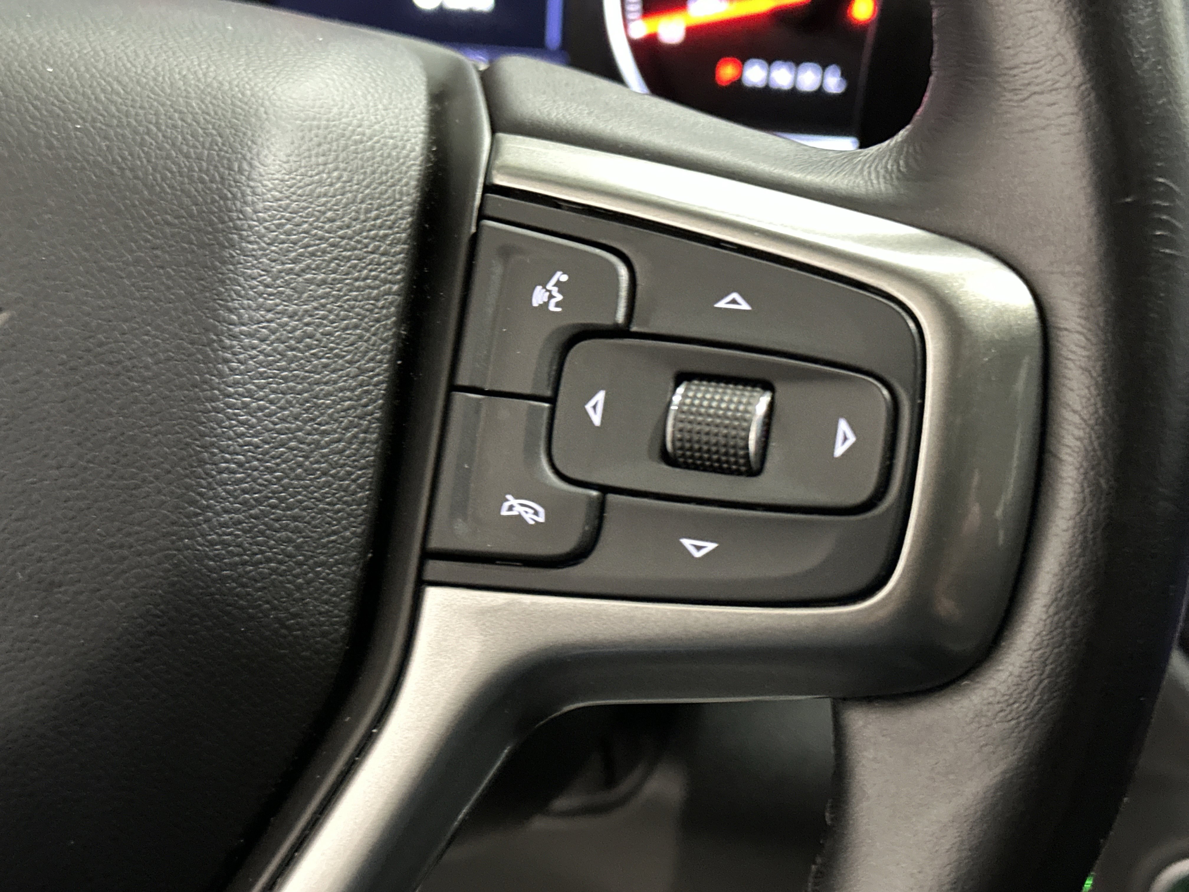 Used 2021 Chevrolet Silverado 1500 LT Trail Boss w/ Convenience Package II image 28