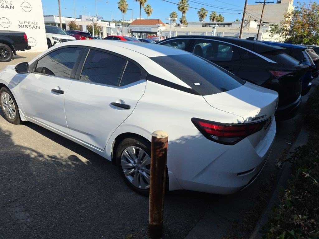 Used 2024 Nissan Sentra S FWD image 3