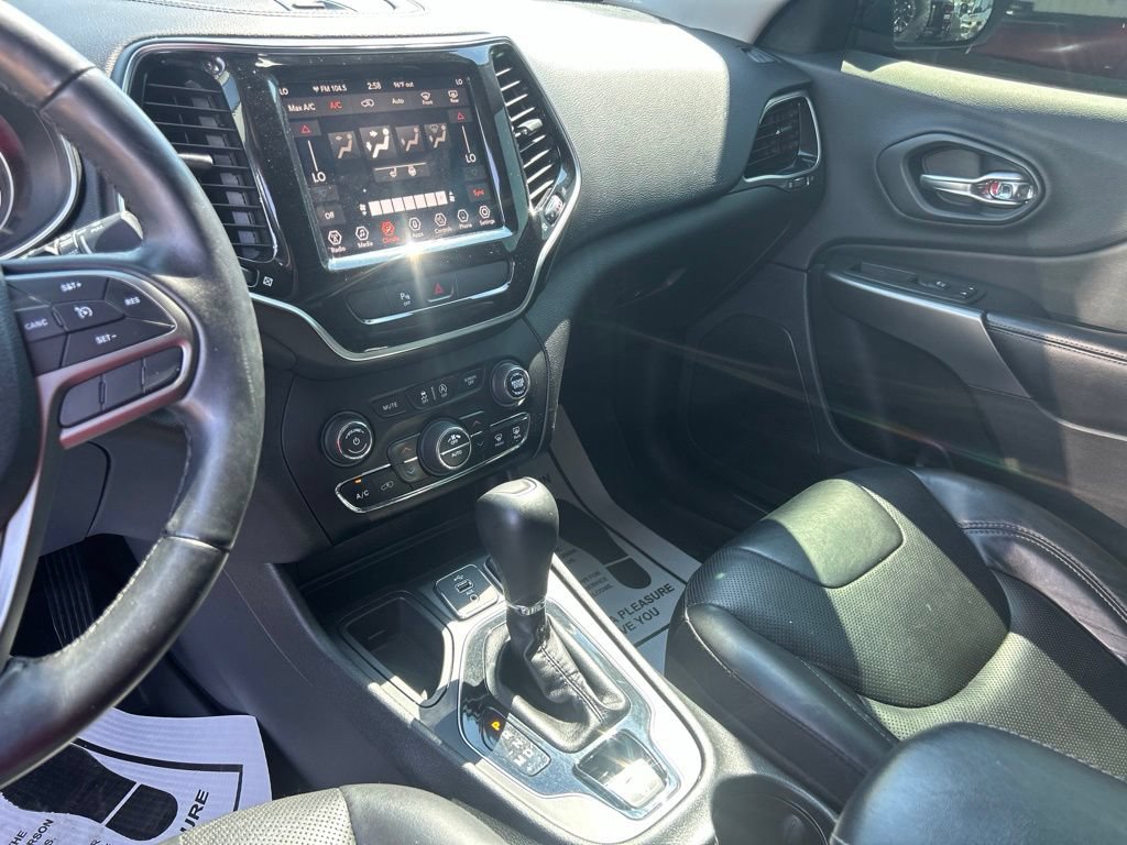 Used 2019 Jeep Cherokee Limited FWD image 27