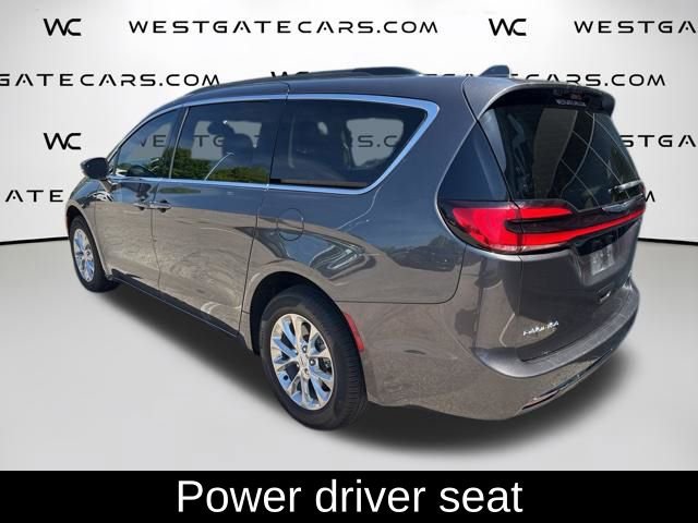 Used 2022 Chrysler Pacifica Touring-L AWD/4WD image 14