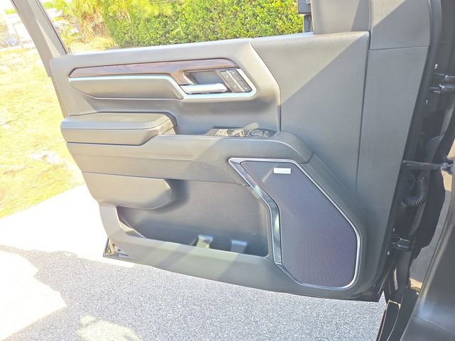 Used 2024 GMC Sierra 2500 SLT w/ SLT Premium Package AWD/4WD image 18