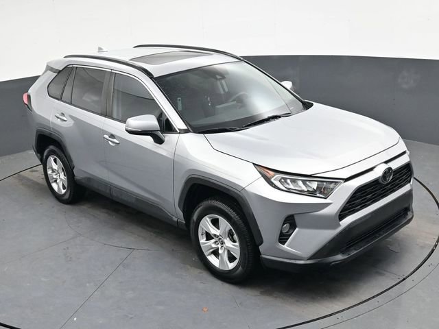 Used 2019 Toyota RAV4 XLE image 17