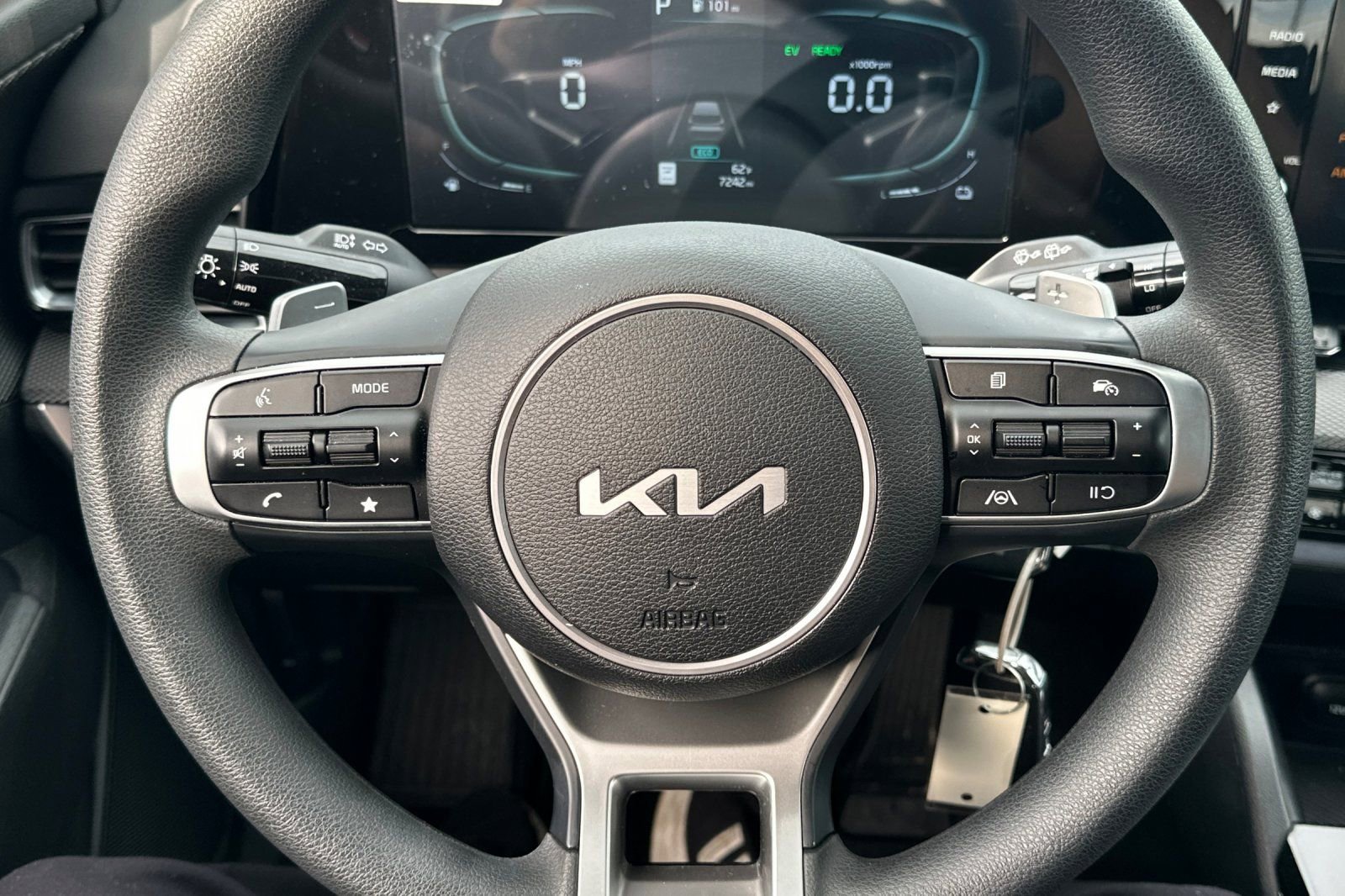 Certified 2025 Kia Sportage LX image 22