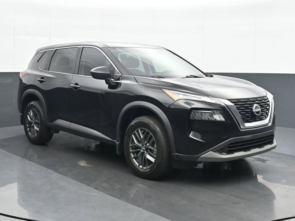 Used 2023 Nissan Rogue S image 9