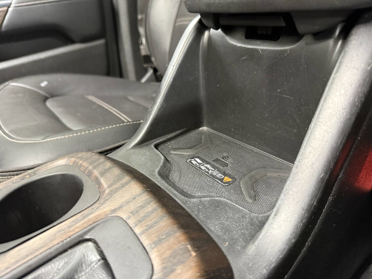 Used 2021 GMC Canyon Denali image 19