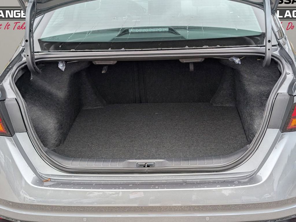 New 2025 Nissan Altima 2.5 SR w/ SR Premium Package image 12
