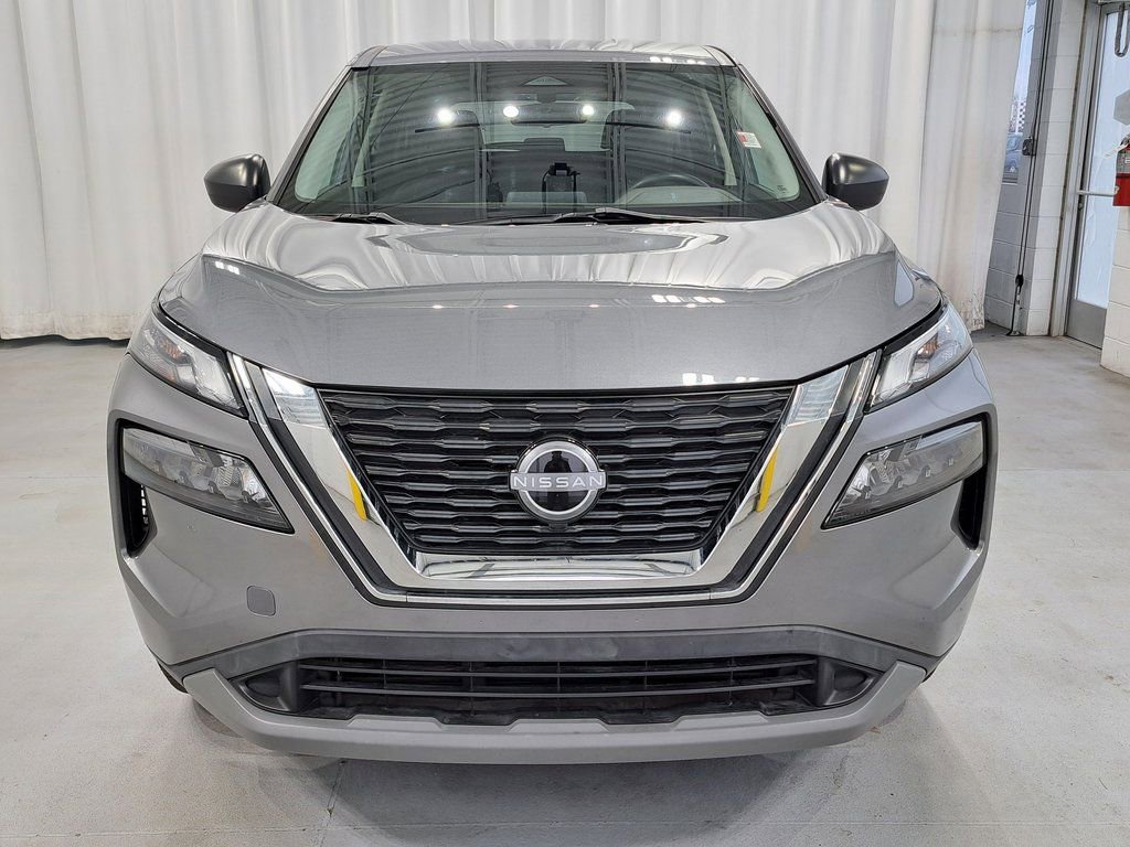 Used 2023 Nissan Rogue S image 3