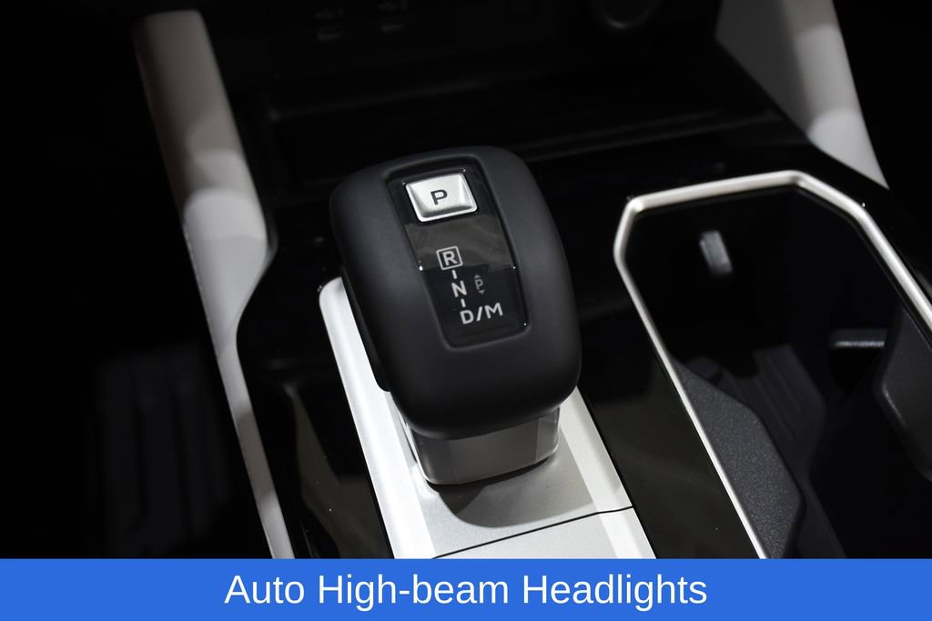 New 2025 Mitsubishi Outlander SE image 24