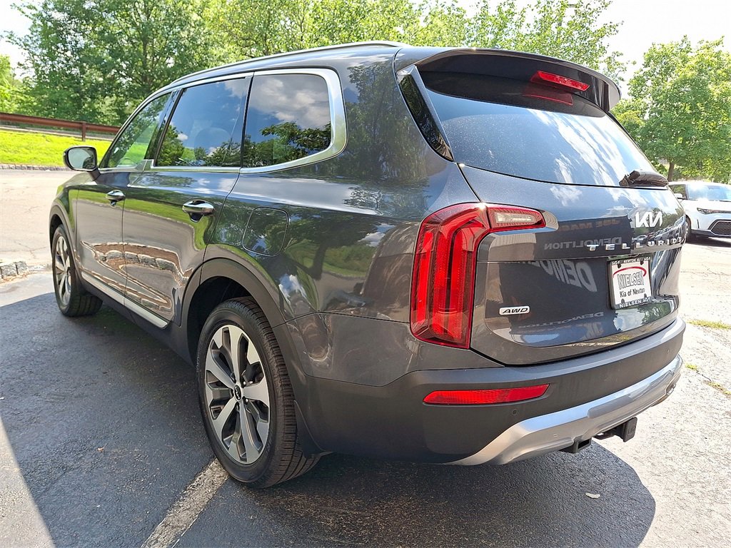 Certified 2022 Kia Telluride S image 14