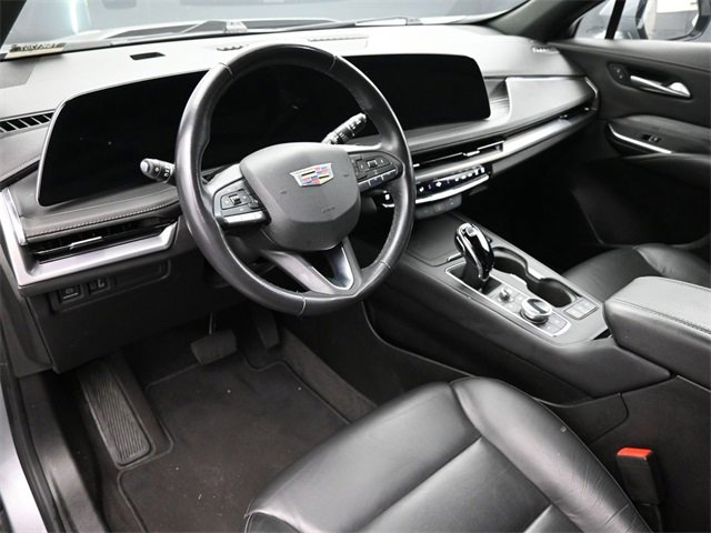 Used 2024 Cadillac XT4 Premium Luxury image 12