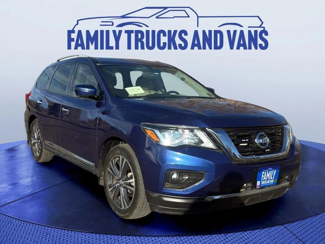 Used 2018 Nissan Pathfinder Platinum w/ Cargo Package image 7