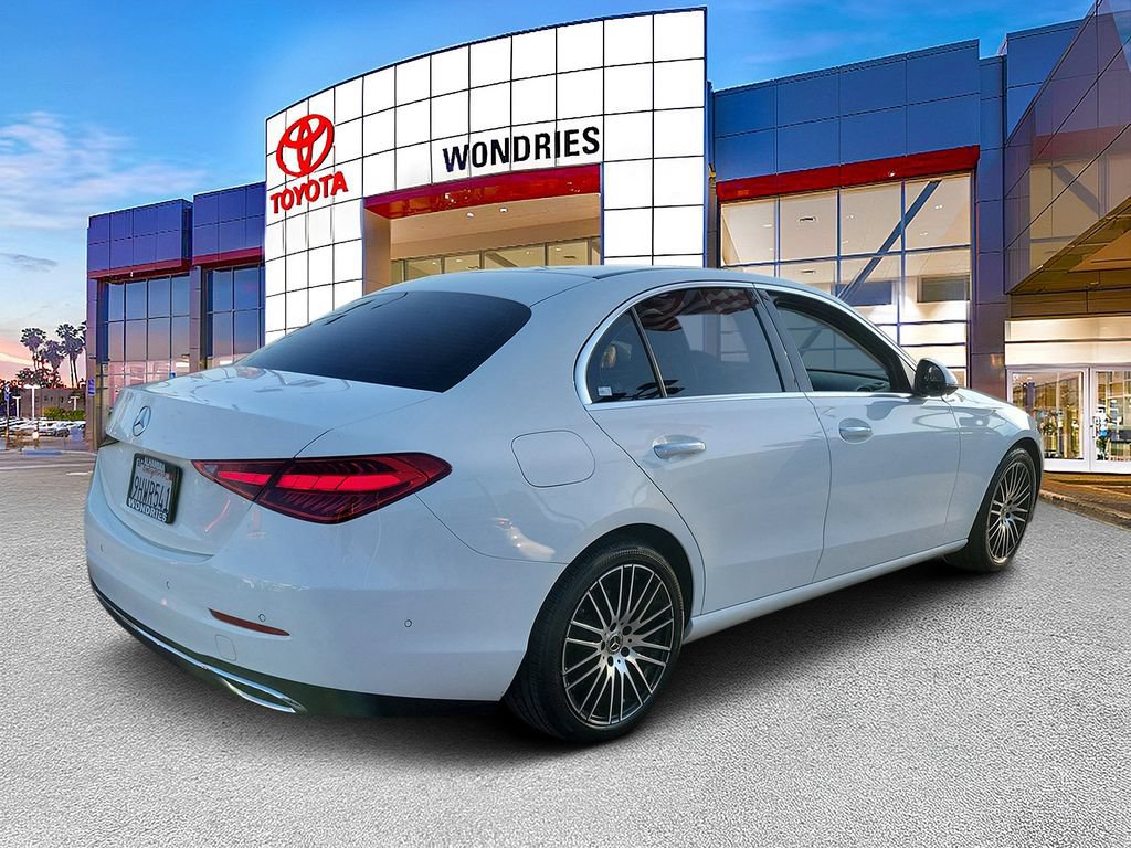 Used 2023 Mercedes-Benz C 300 Sedan image 4