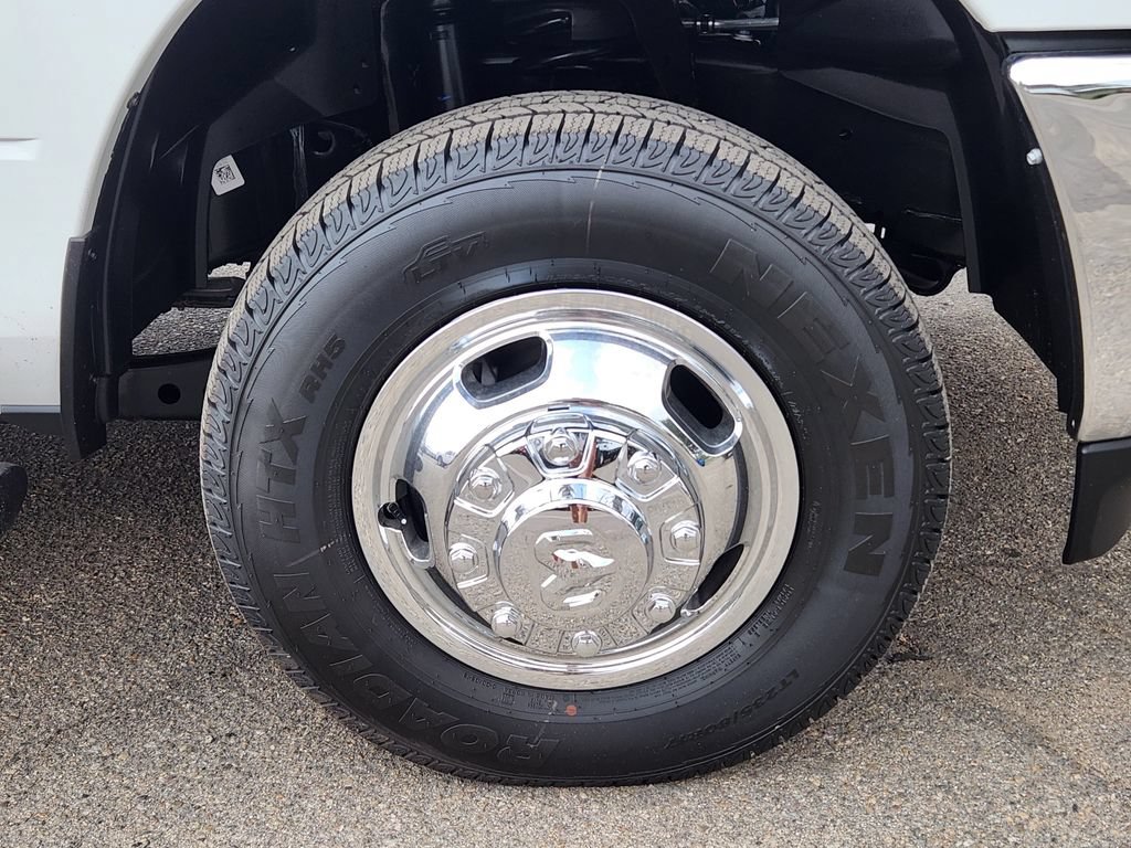Used 2026 RAM 3500 Tradesman AWD/4WD image 15