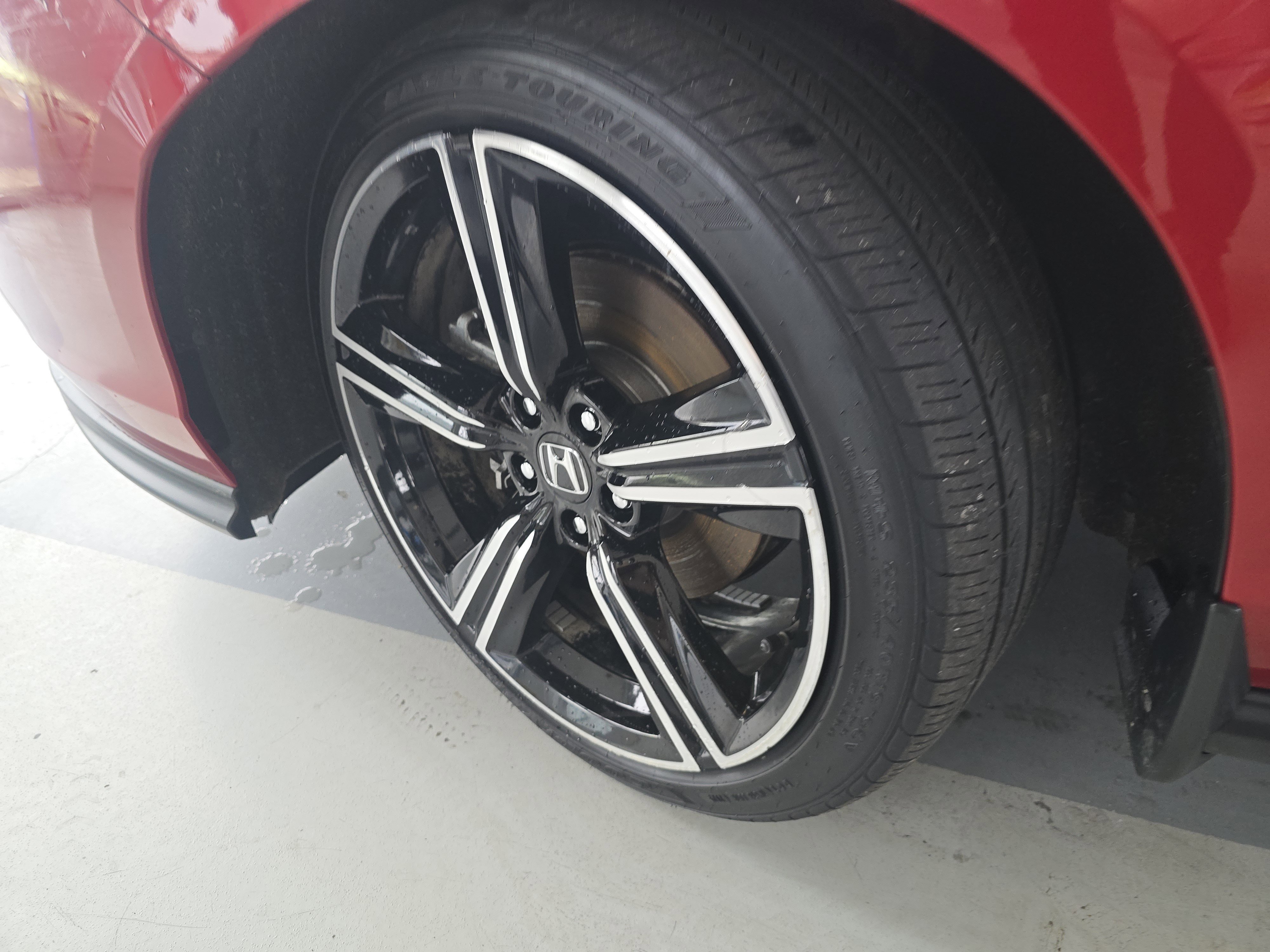 Used 2025 Honda Accord Sport image 9