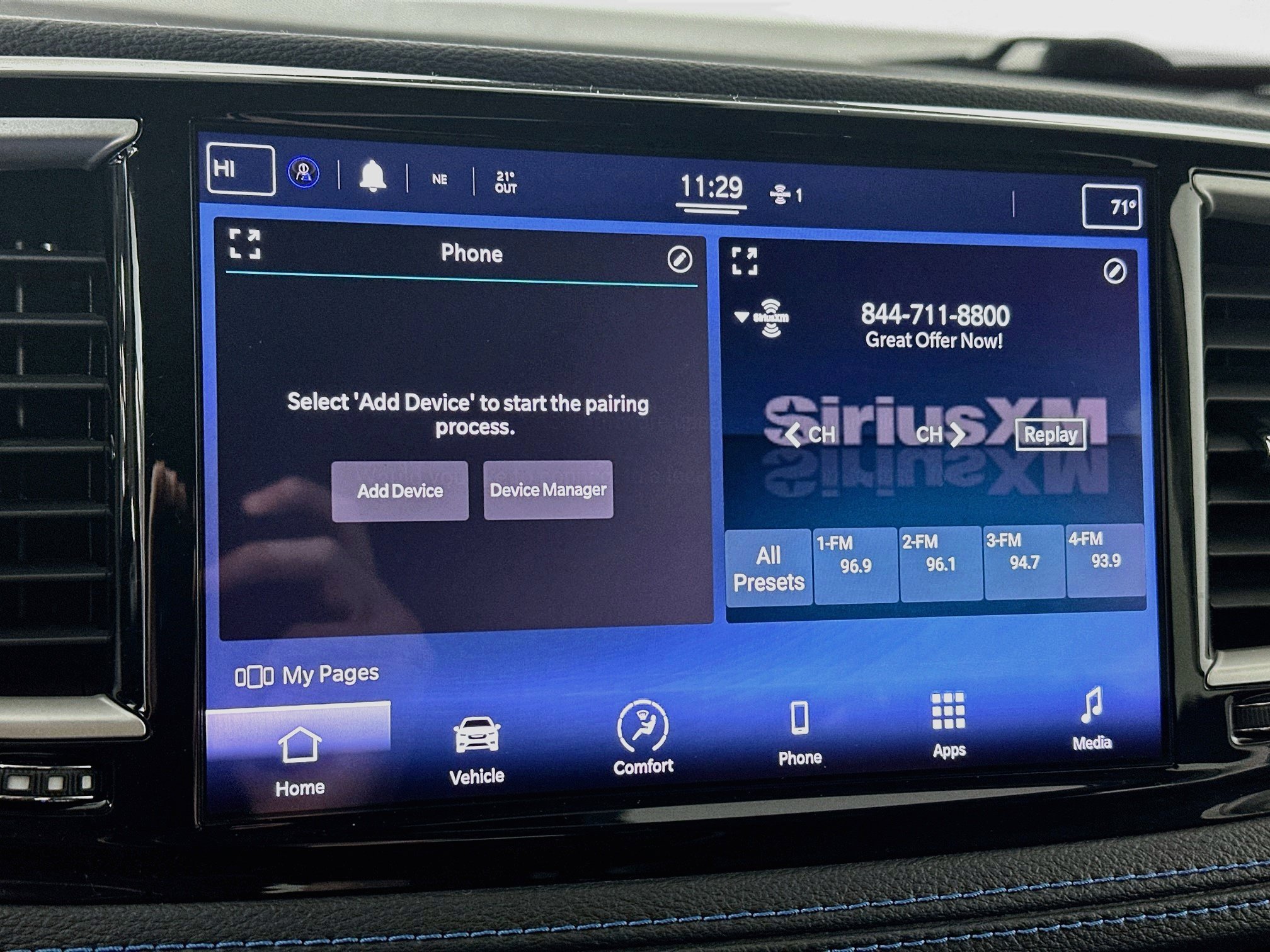 Used 2021 Chrysler Pacifica Touring FWD image 14