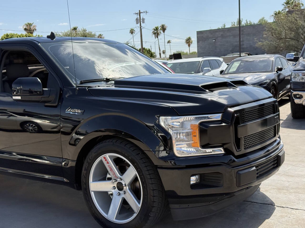 Used 2019 Ford F150 XLT w/ Equipment Group 301A Mid RWD image 4