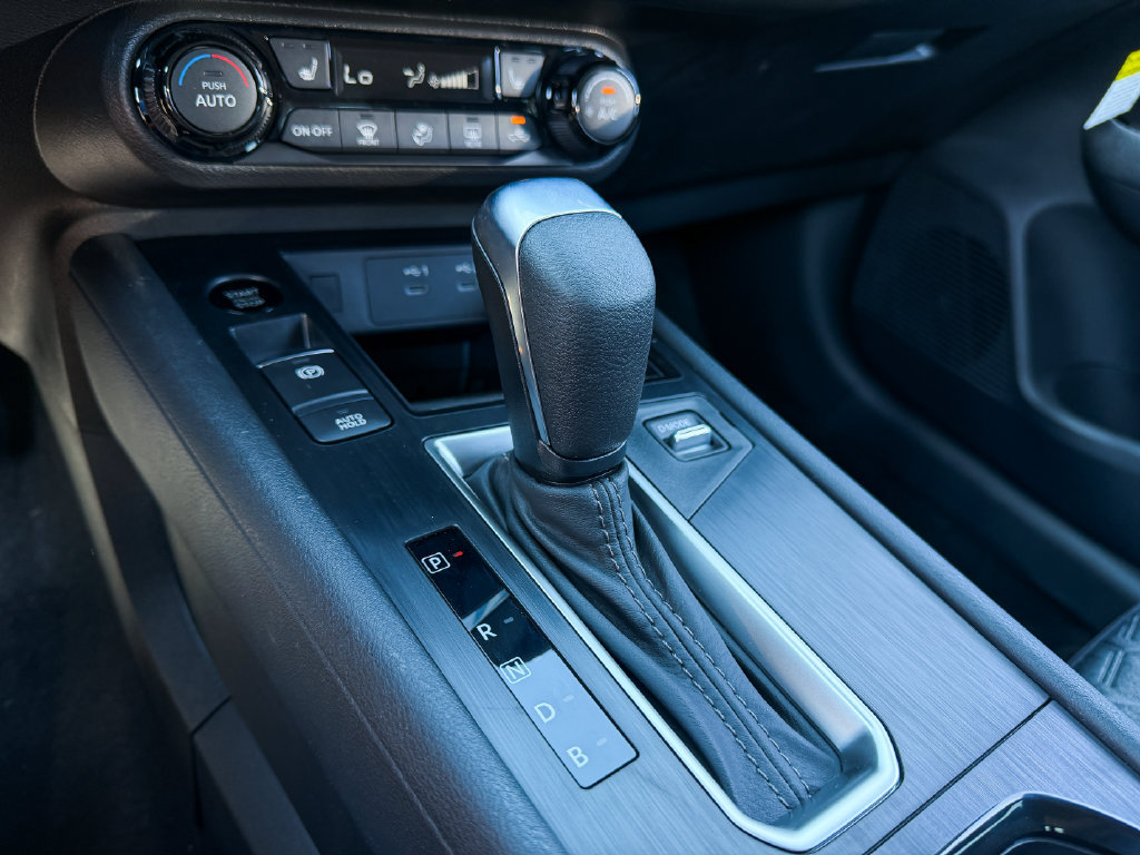New 2027 Nissan Kicks SV AWD/4WD image 14